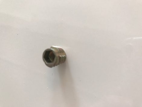 Gevindbøs m 6mm pose med 10 stk