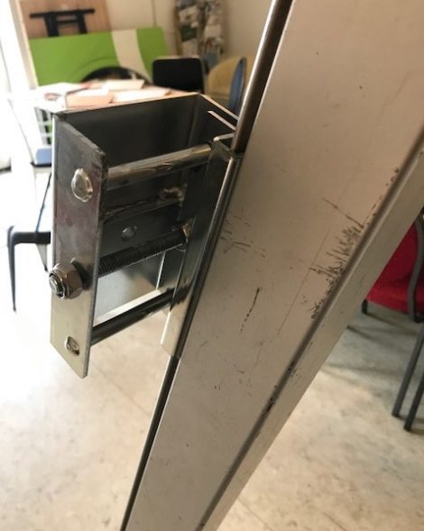 Ophængs clamps 90mm